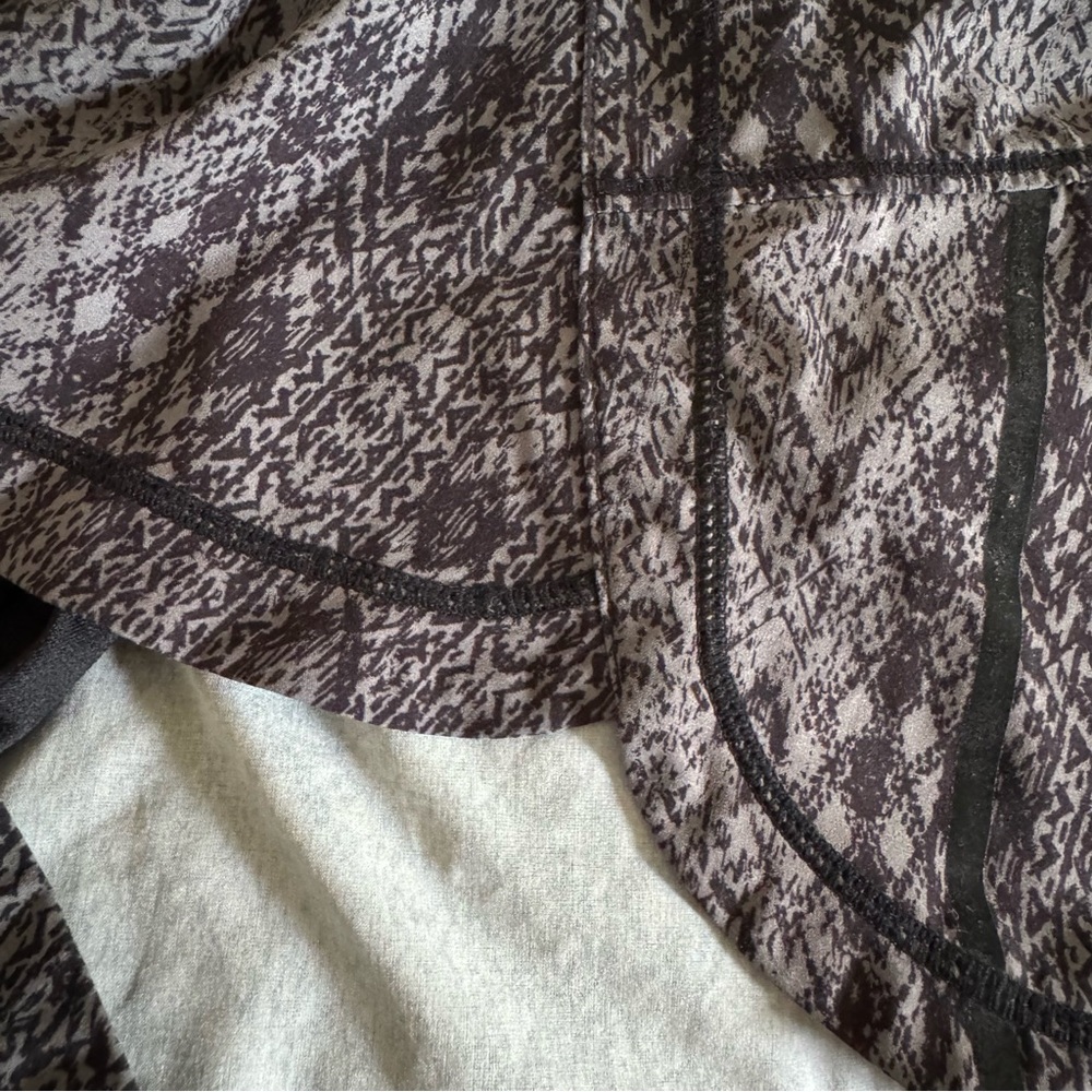 Athleta Black and Gray Patterned Athletic Shorts, XS - Picture 7 of 13